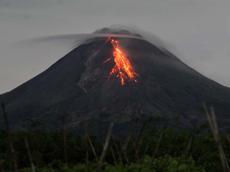 Guguran Lava Pijar Merapi