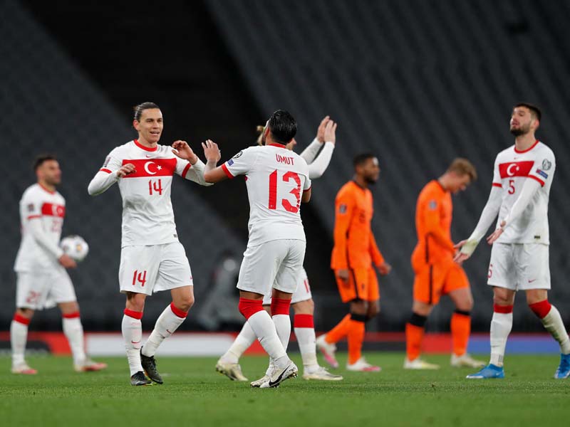 De Oranje Babak Belur Dihantam Turki