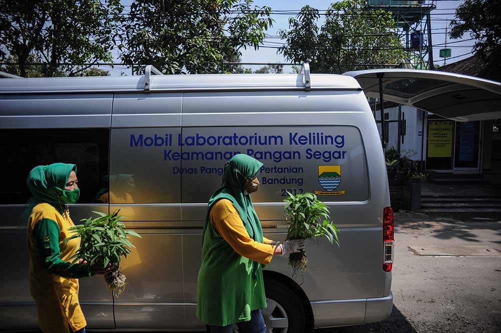 Mobil Laboratorium Keliling