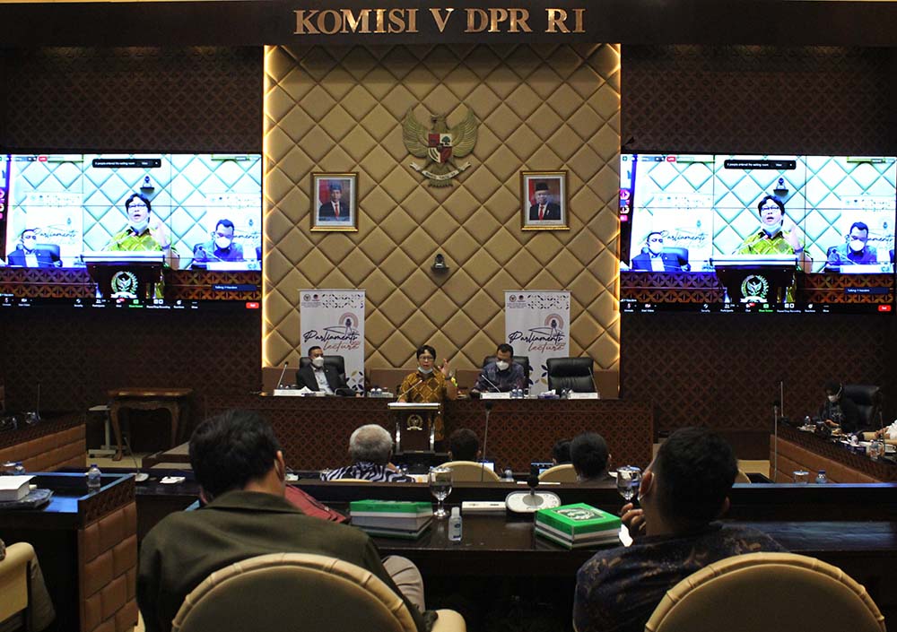 Frasksi NasDem Selenggarakan Parliament’s Lecture