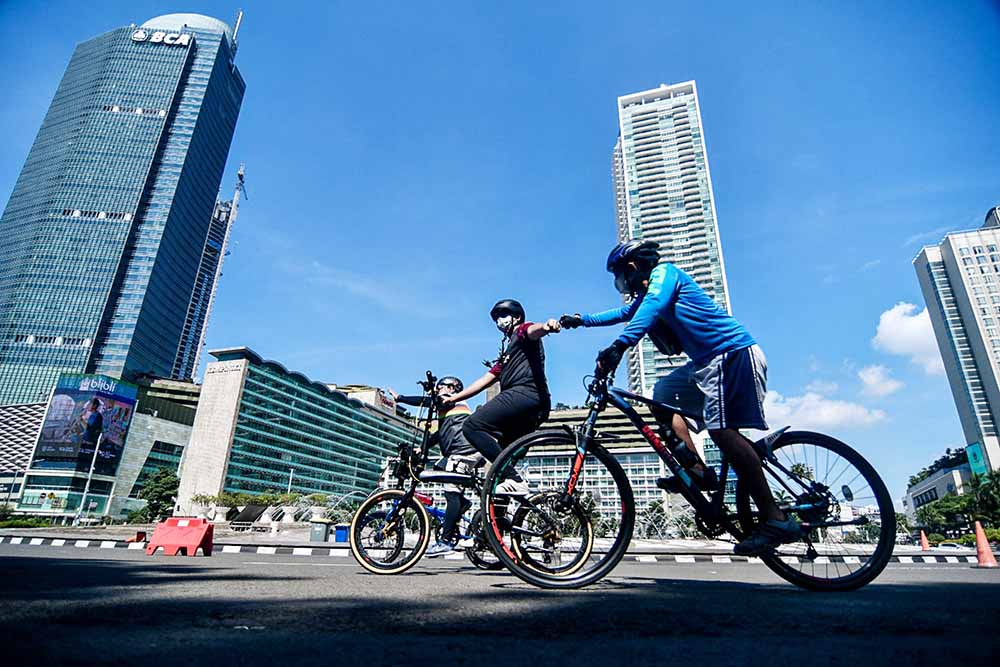 Aturan Bersepeda di Jalan Raya