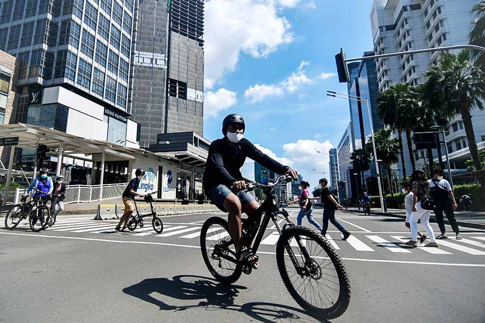 Aturan Bersepeda di Jalan Raya