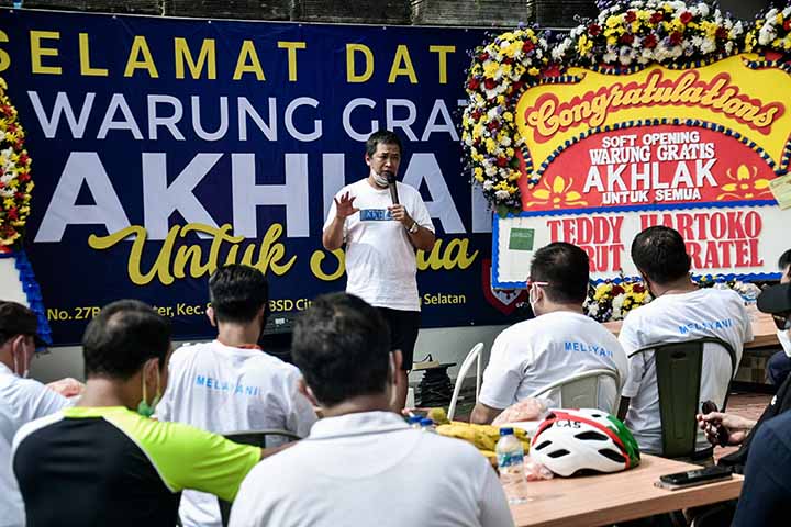  Pembukaan Warung Gratis Akhlak Untuk Sesama 
