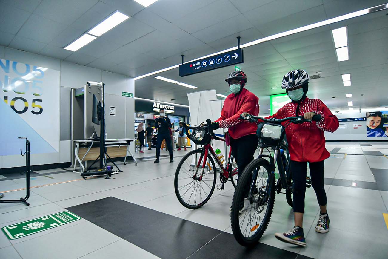 Sepeda Nonlipat di MRT Jakarta