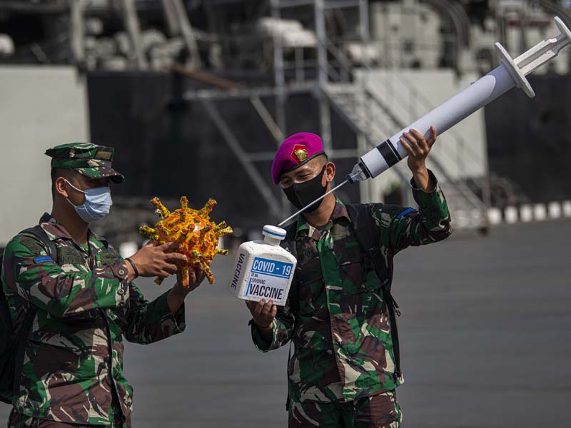 Vaksinasi Covid-19 Di NTB