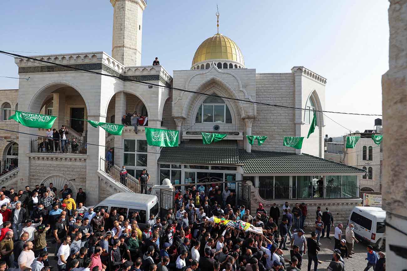 Tentara Israel Tembak Mati Warga Palestina  