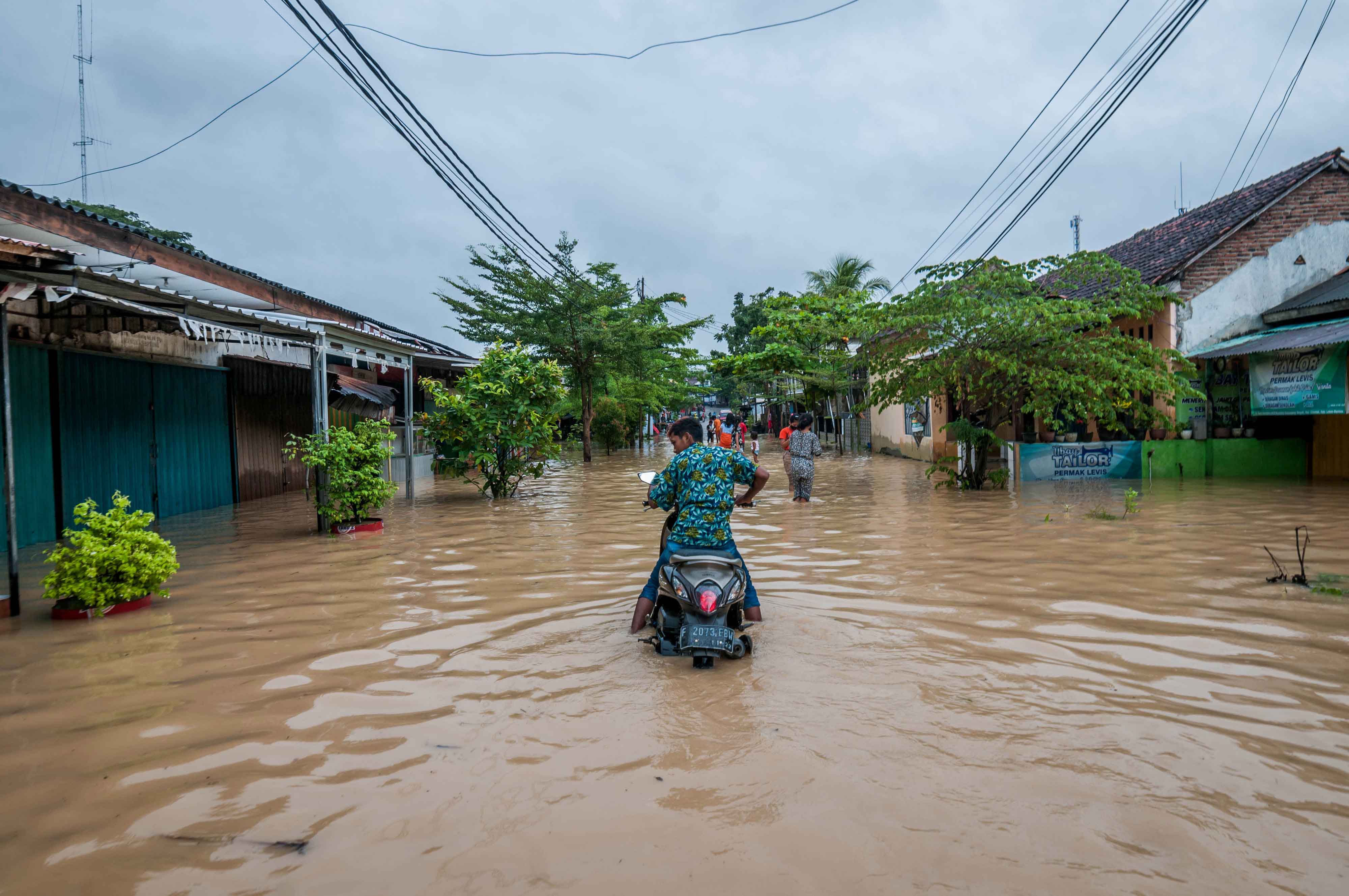Banjir Akibat Hujan Deras di Lebak