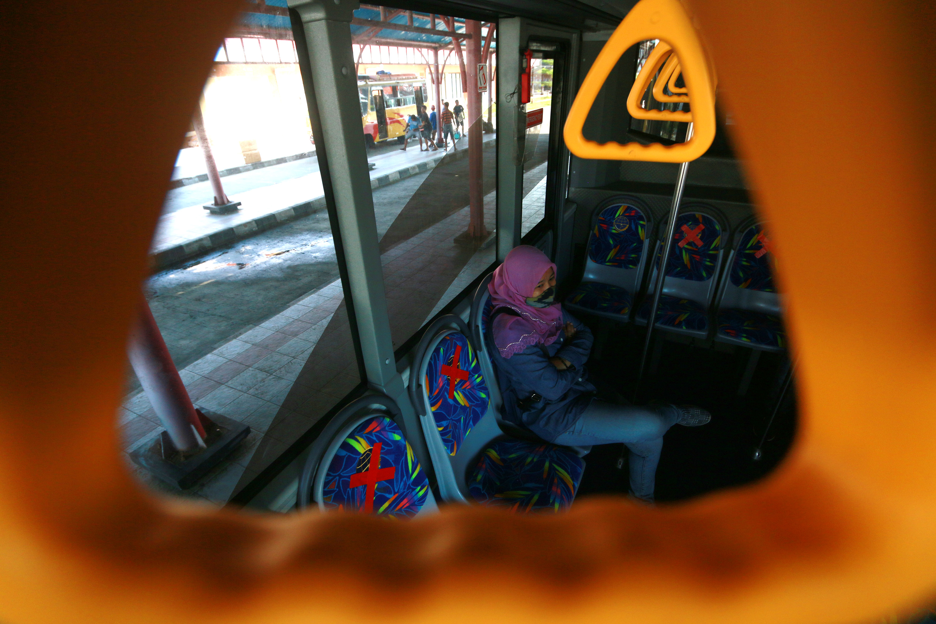 Layanan Bus Damri Wisata di Gorontalo