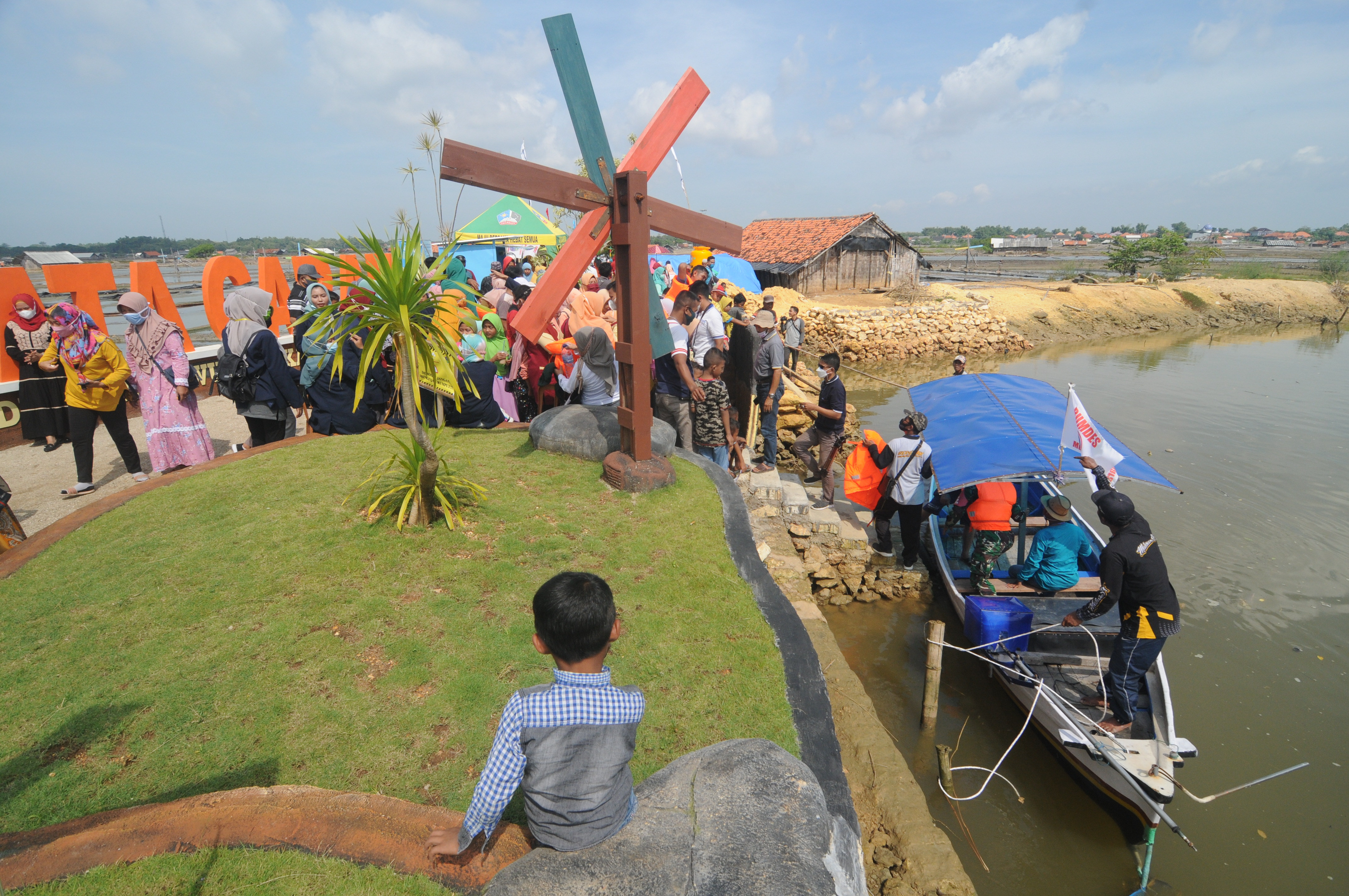  Eduwisata Garam Madura 
