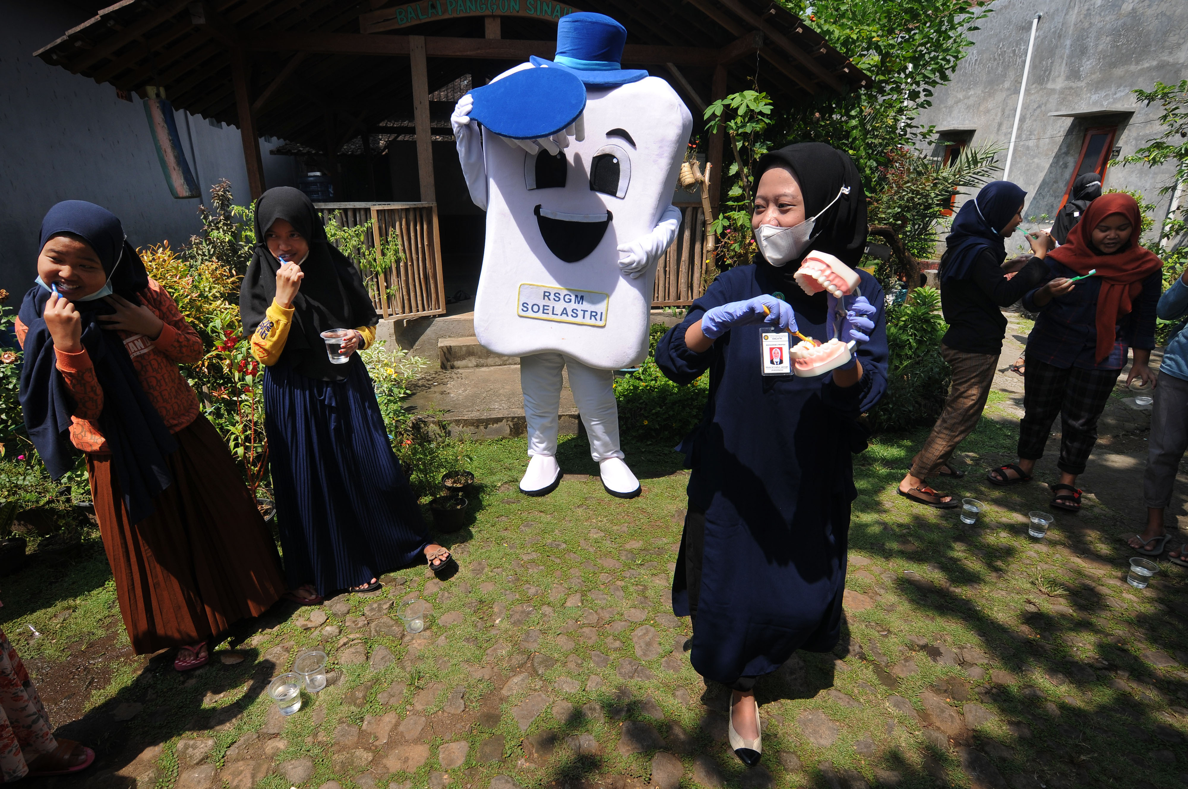 Edukasi Merawat Gigi 