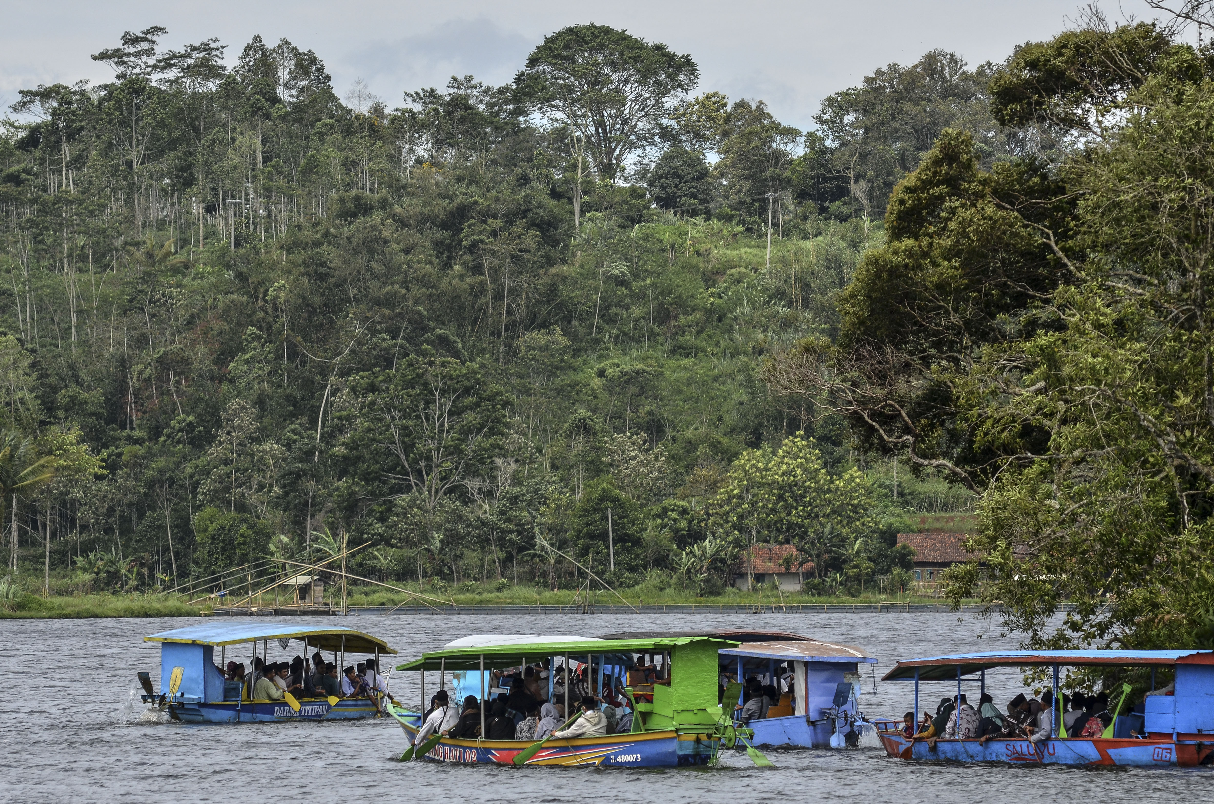 Wisata Religi Situ Lengkong Panjalu