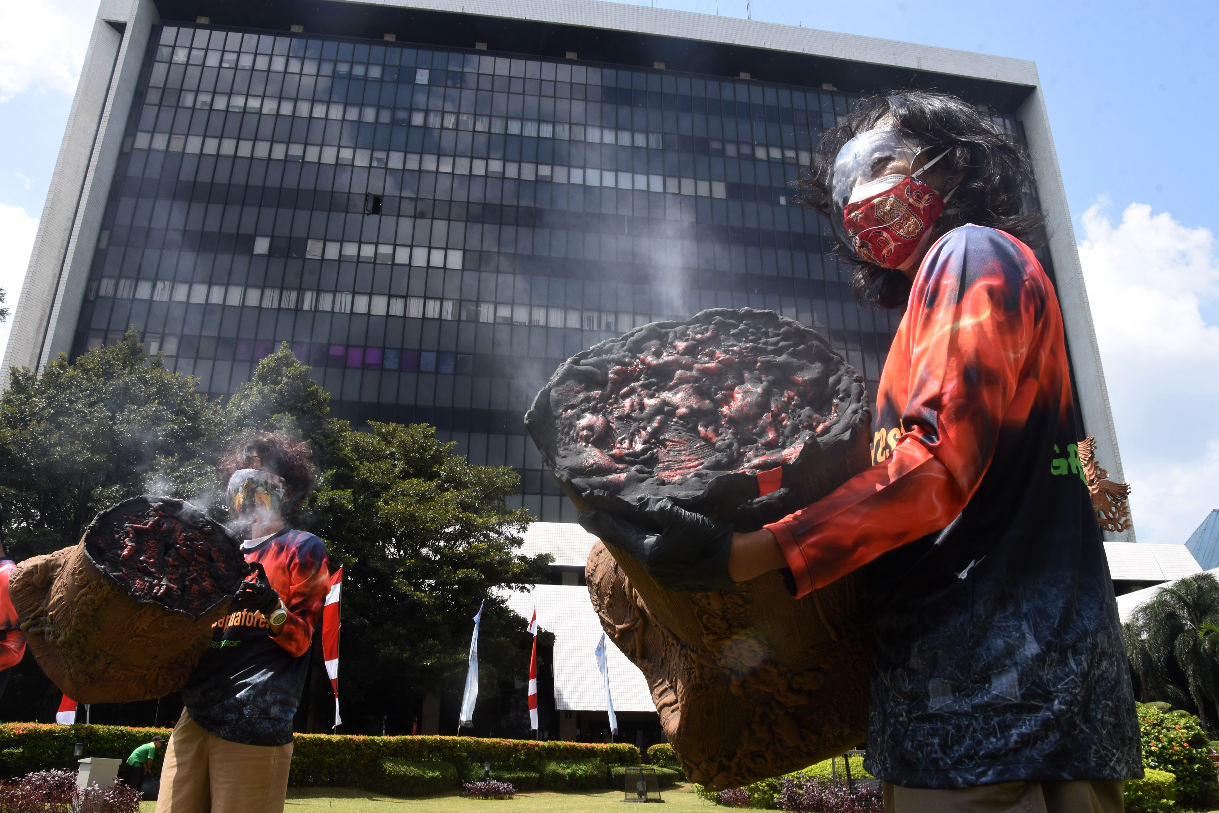 Tolak Perusakan Hutan Papua