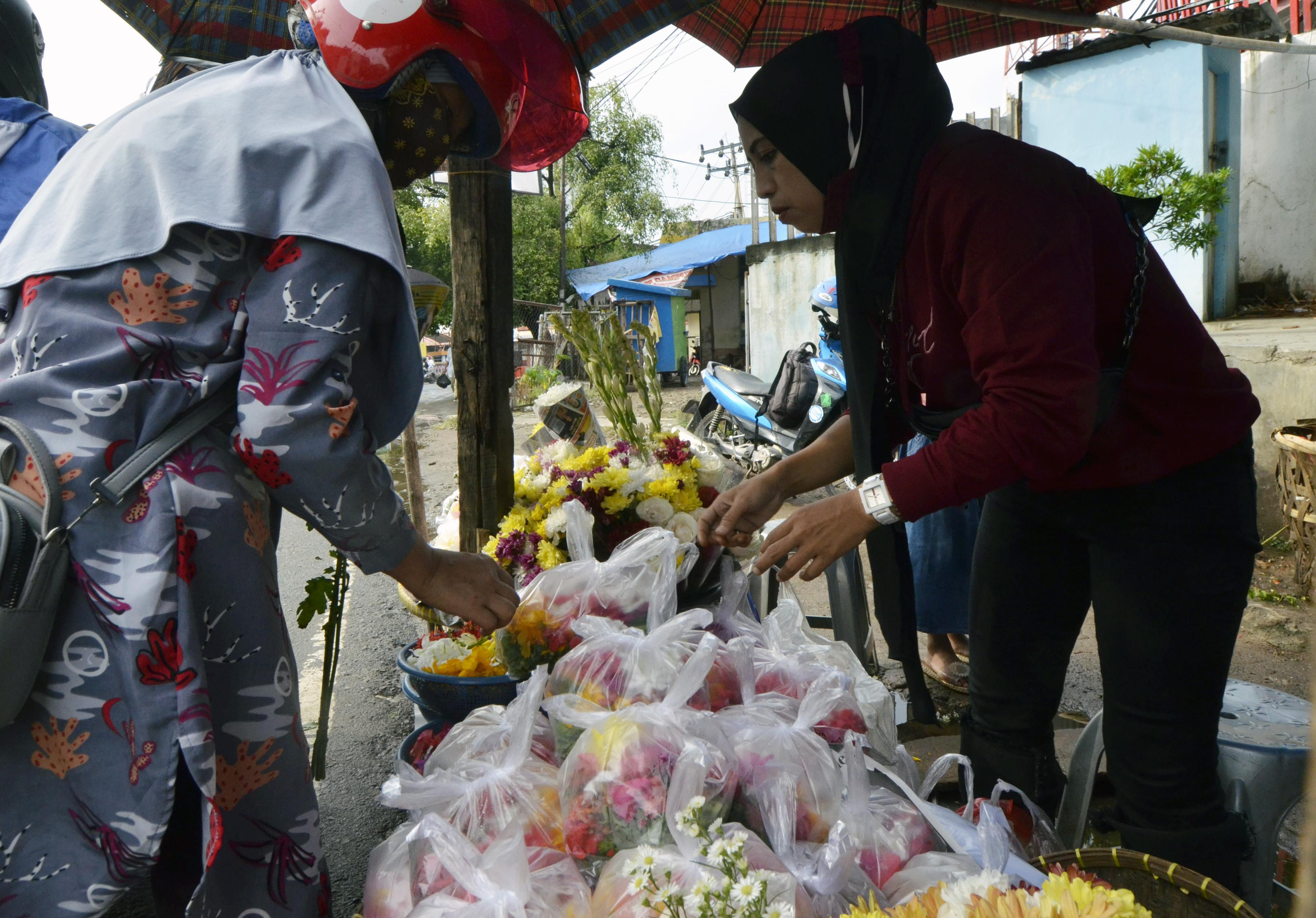 Penjualan Bunga Tabur Meningkat
