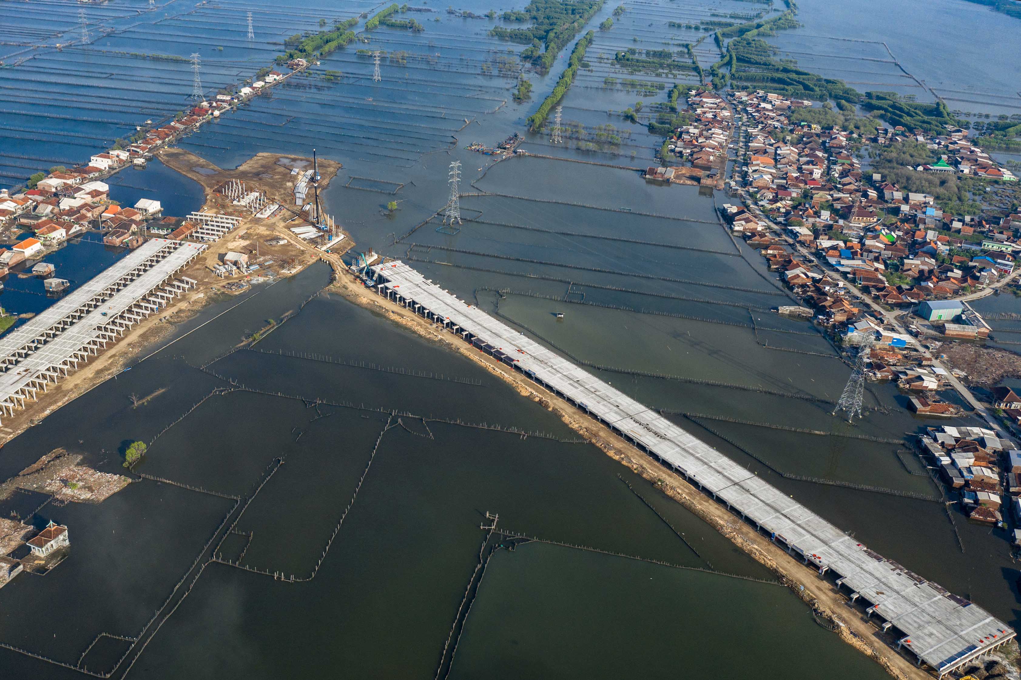 Pembangunan Jalan Tol Semarang-Demak