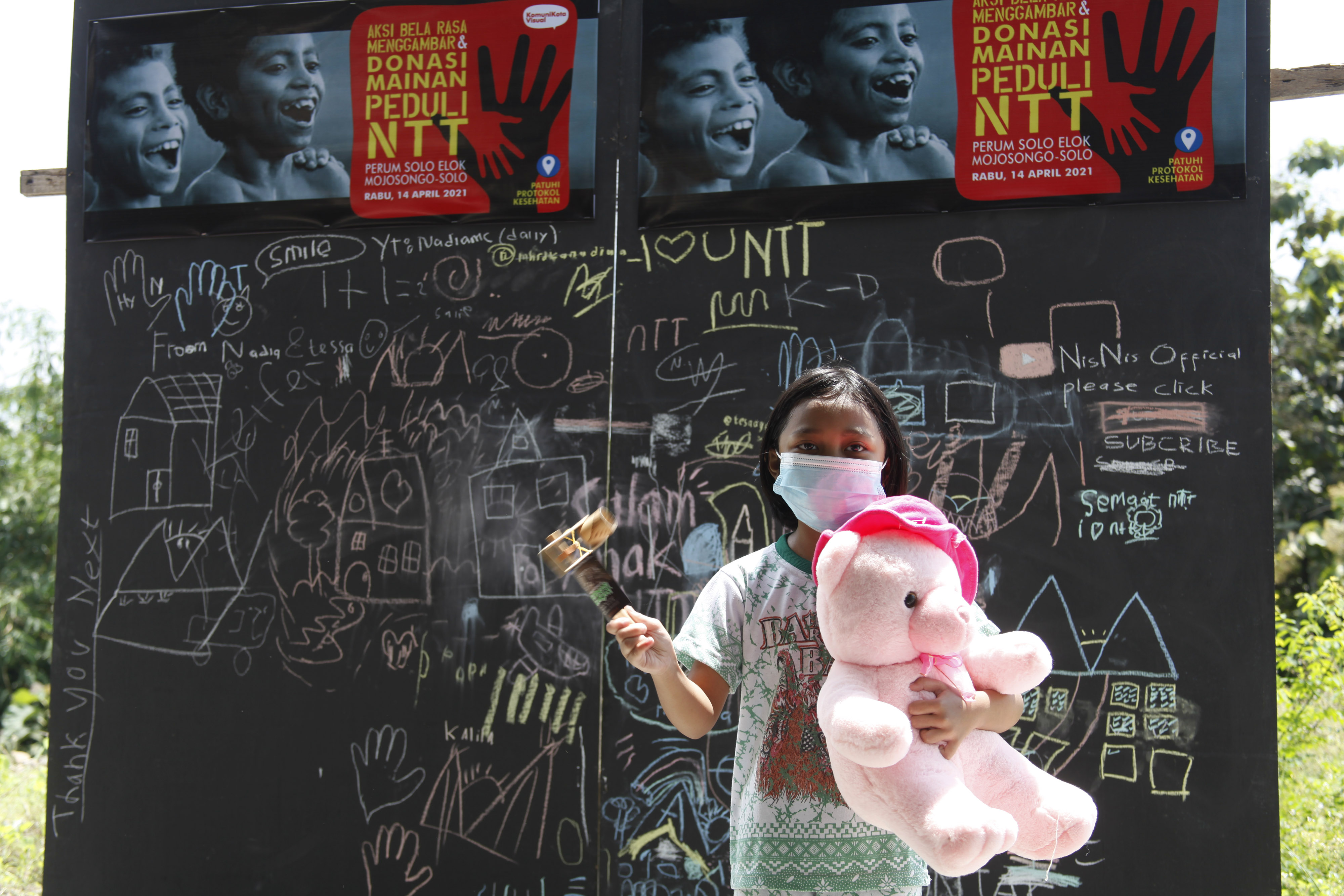 Donasi Mainan untuk Anak NTT