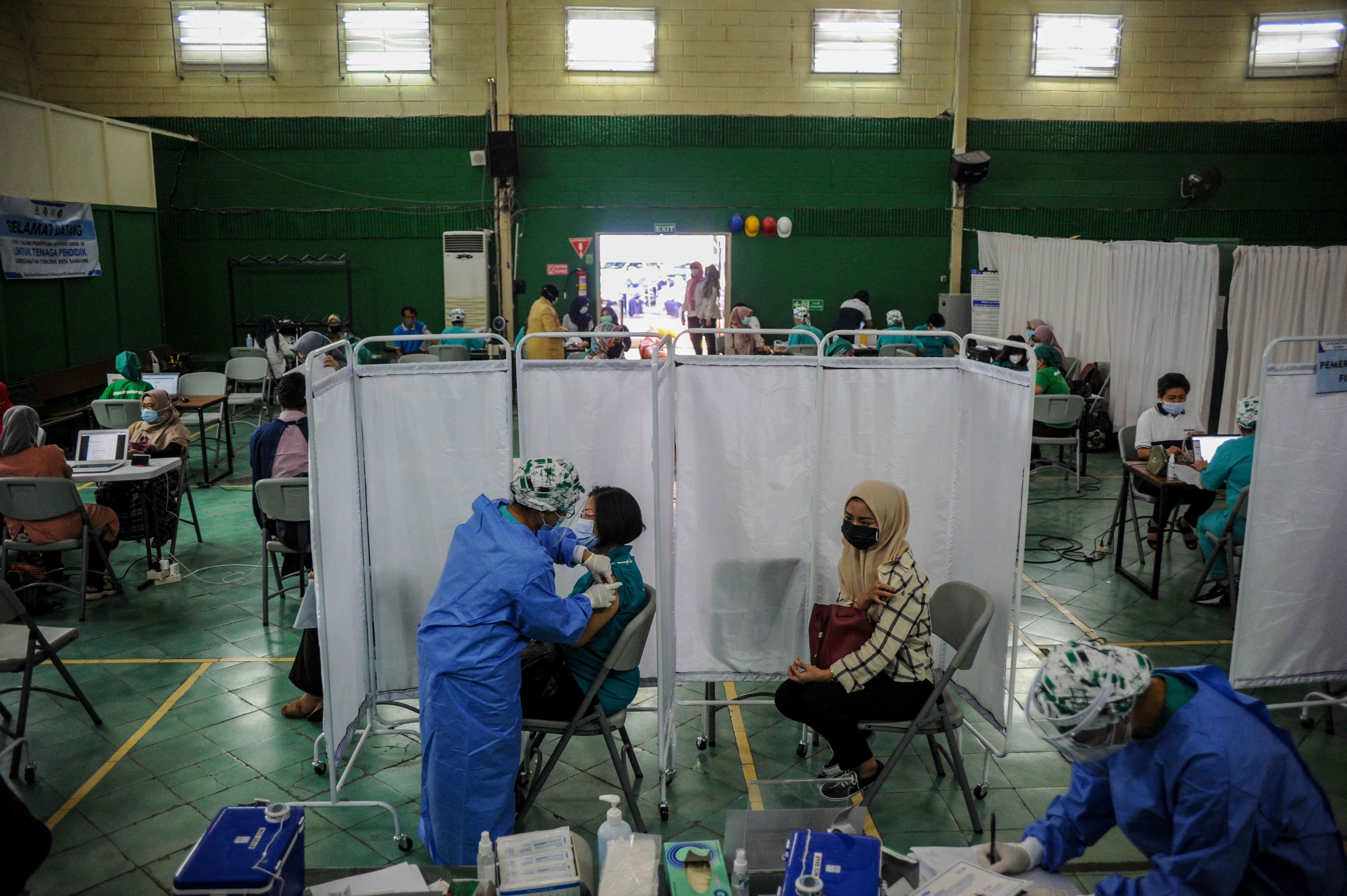 Percepatan Vaksin Untuk Guru