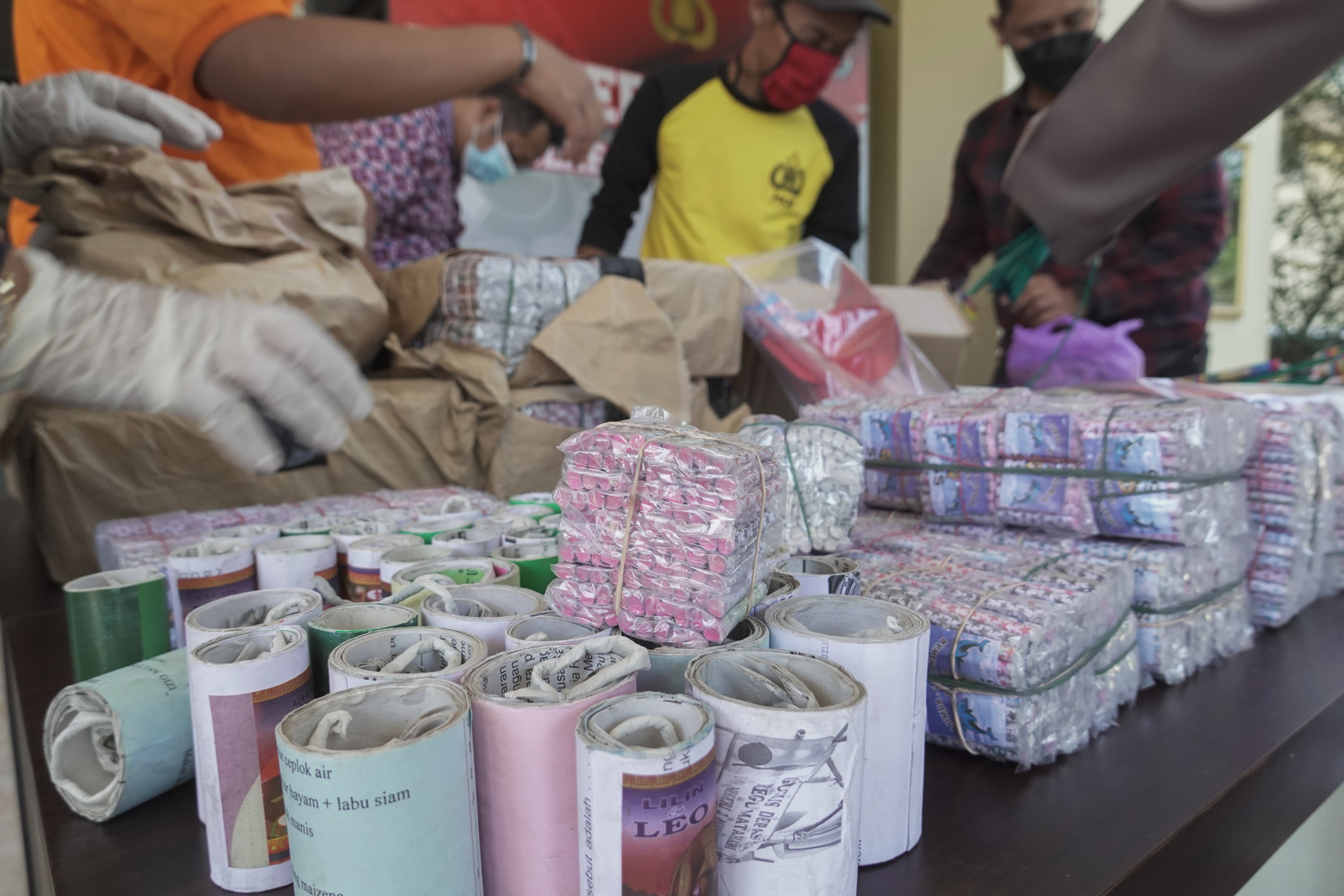 Polres Banyuwangi Sita Ribuan Petasan