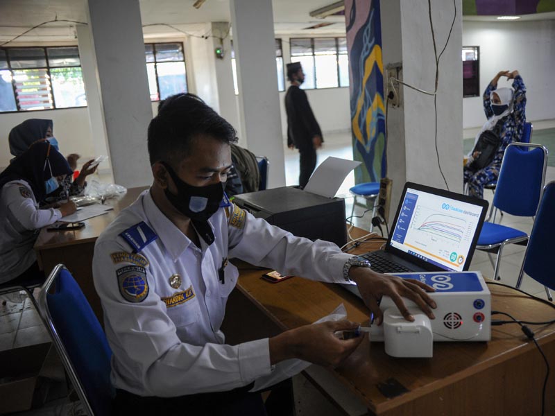 Pengetatan Penumpang Di Terminal Leuwipanjang