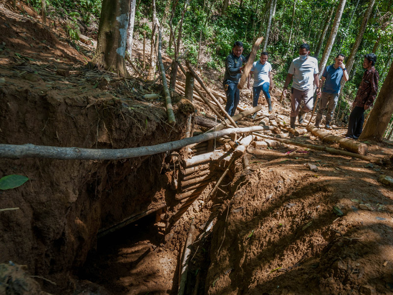 Penutupan Lokasi Diduga Tambang Emas Ilegal