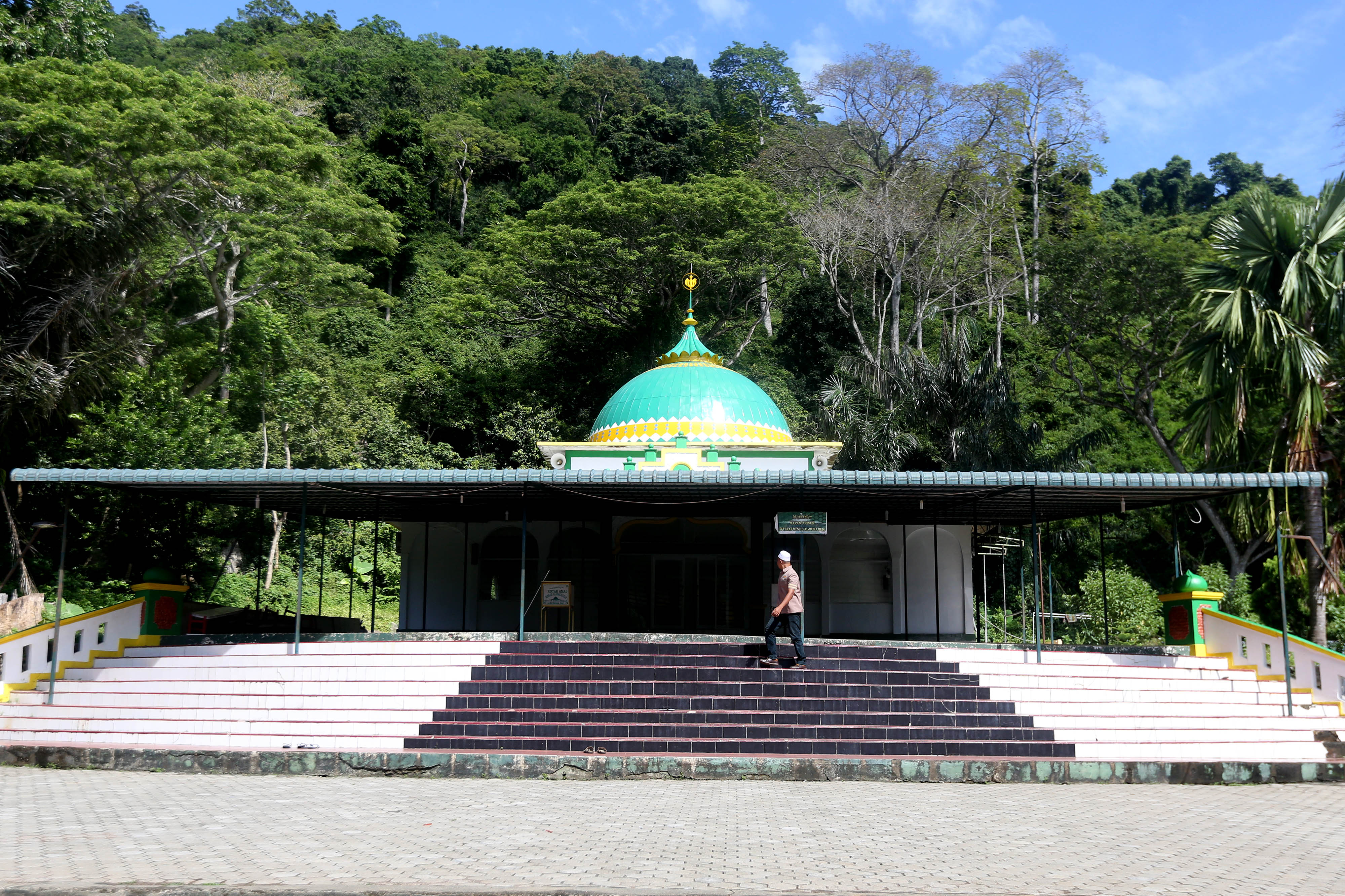 Masjid Kuno Al Mujahirin di Aceh Besar