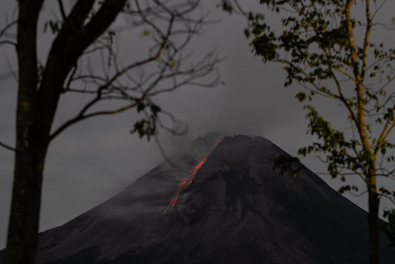 Lava Pijar Gunung Merapi 