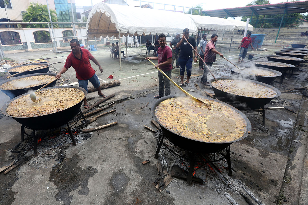 Kuah Beulangong Tradisi Kenduri Nuzulul Quran 