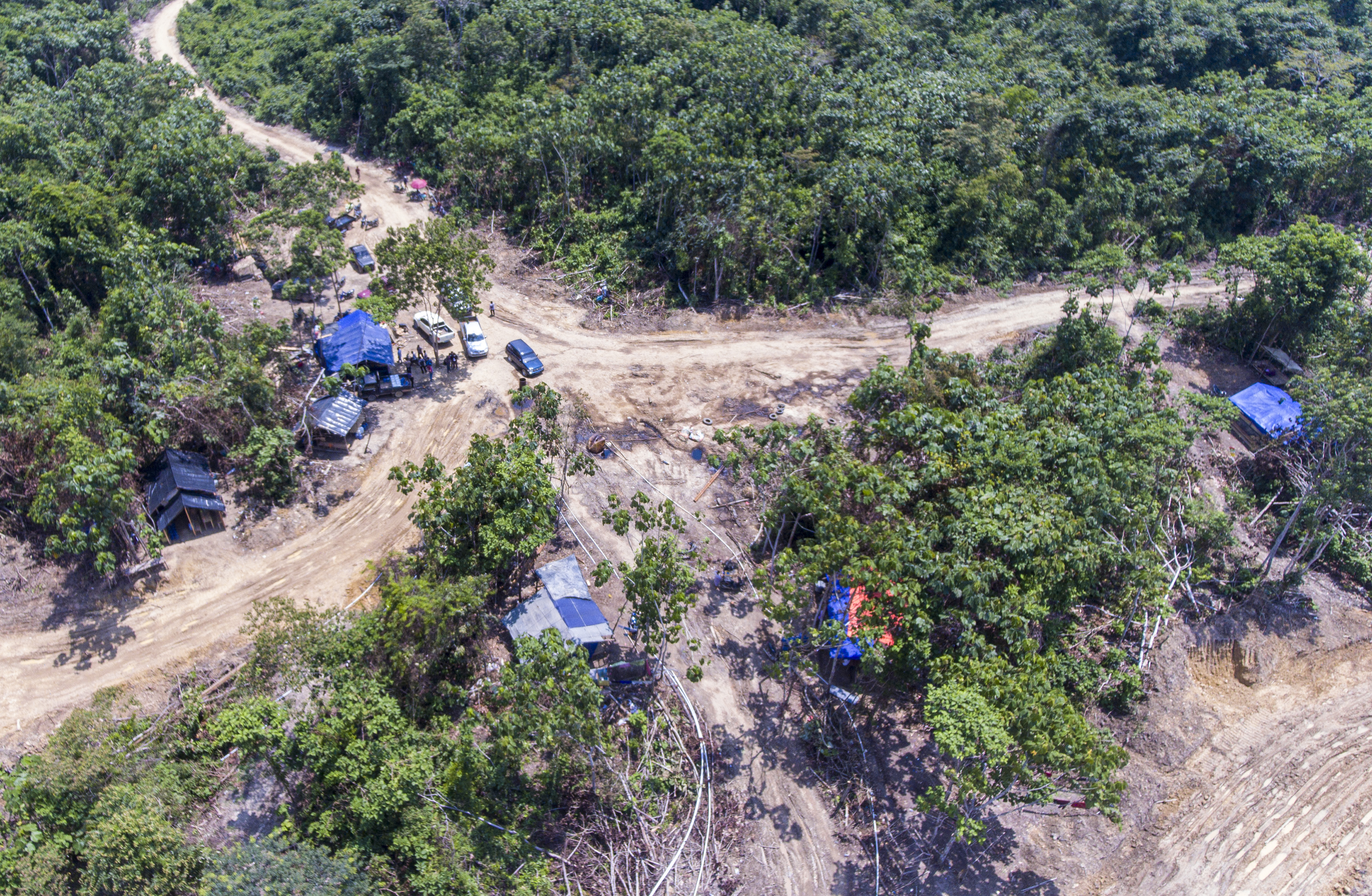 Penambangan Minyak Ilegal di Musi Banyuasin