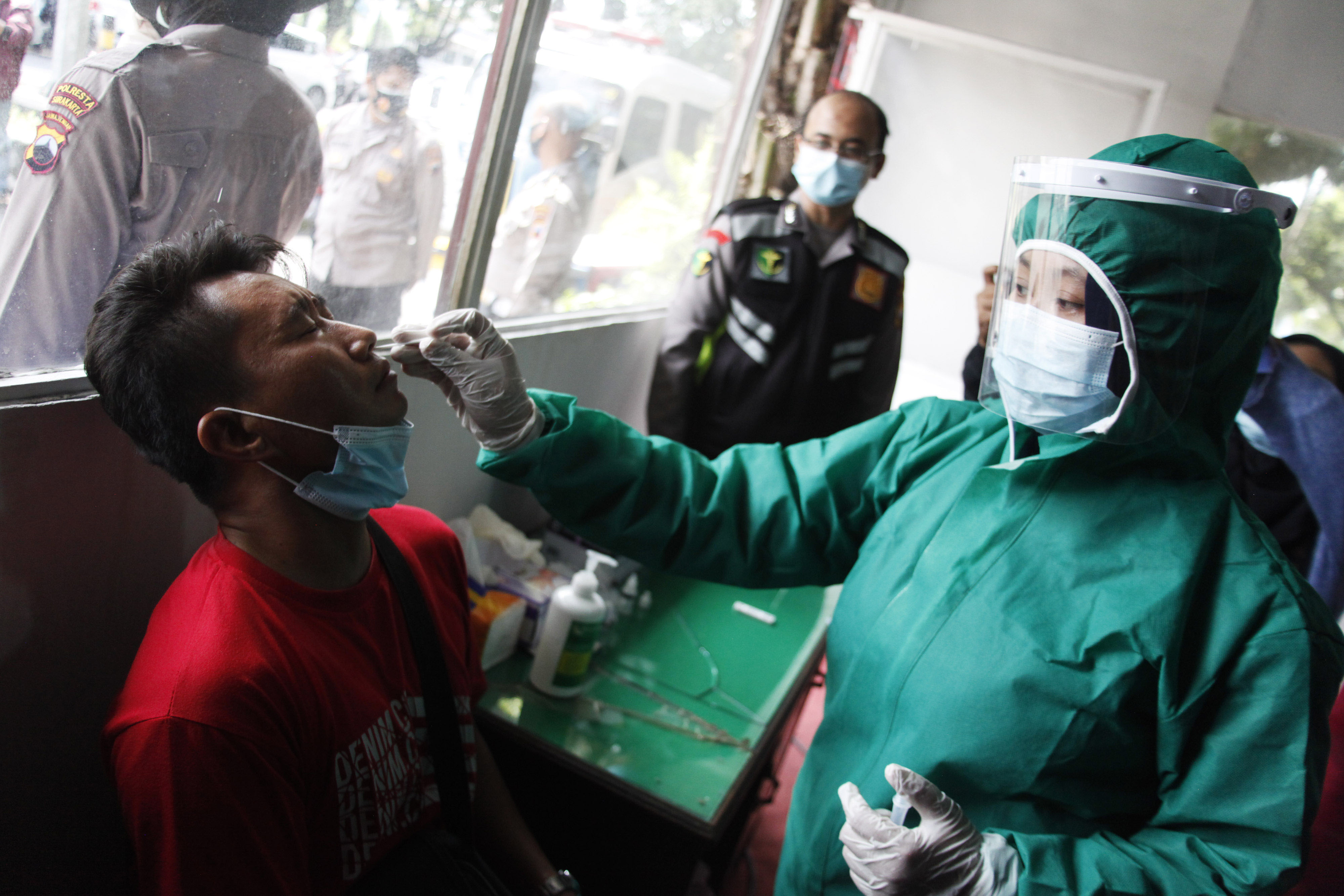 Simulasi Penyekatan Larangan Mudik di Solo