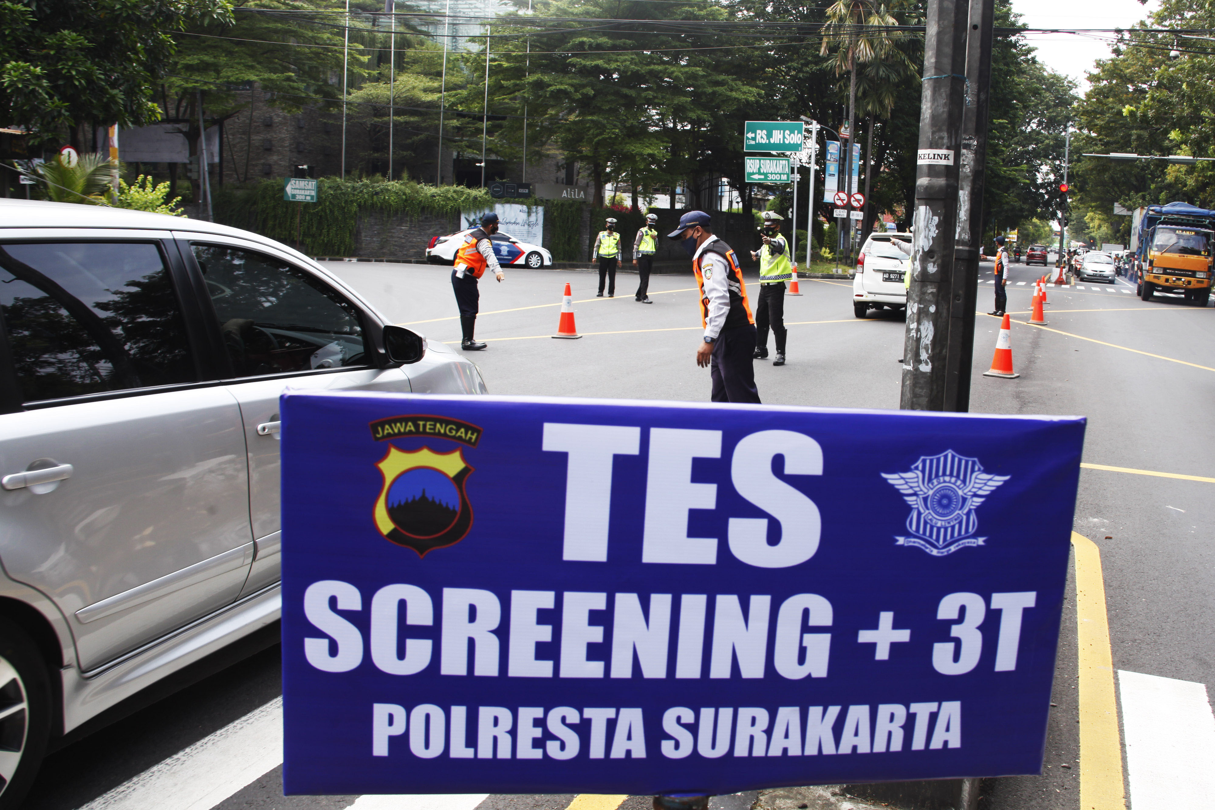 Simulasi Penyekatan Larangan Mudik di Solo