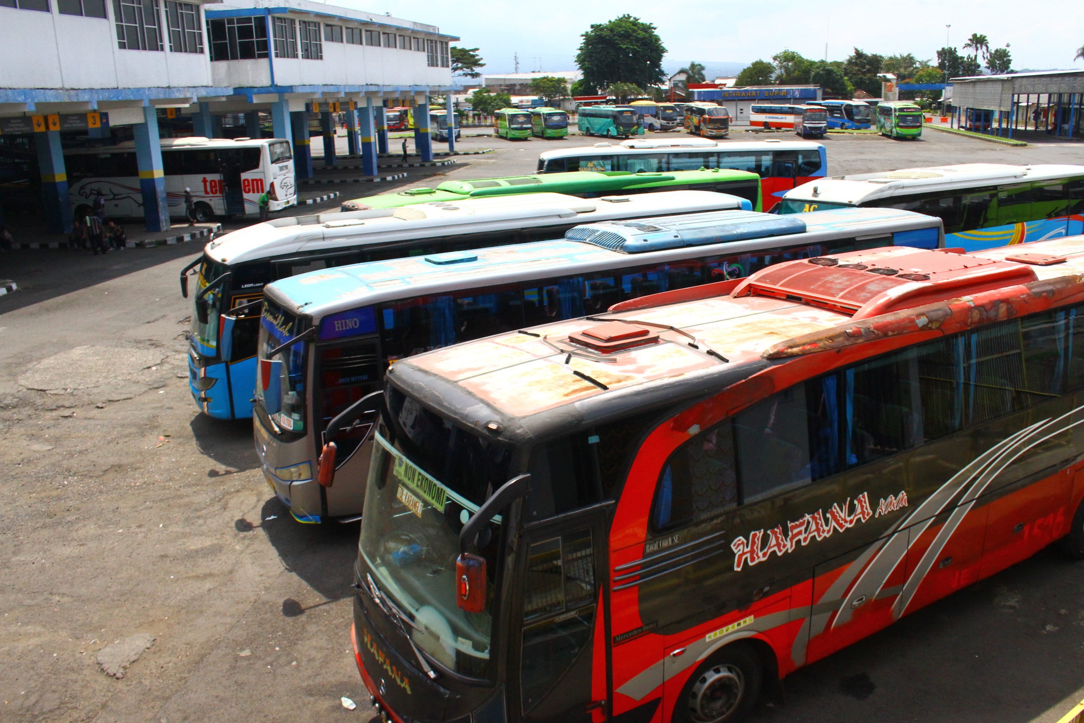 Peningkatan Penumpang Bus di Terminal Malang