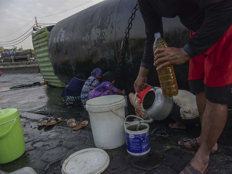 Kecelakaan Truk Pembawa Minyak Curah