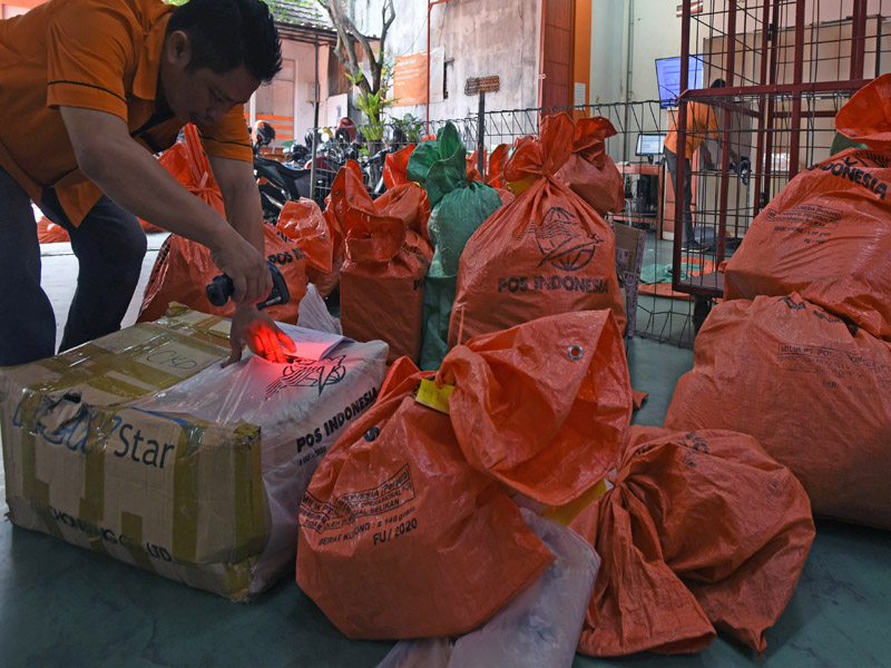 Jumlah Paket Pos Meningkat Di Bulan Ramadhan