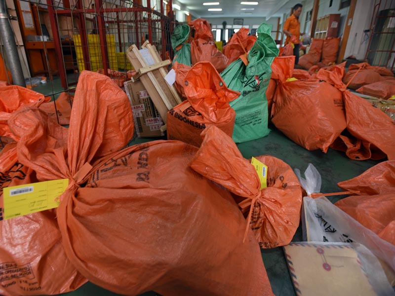 Jumlah Paket Pos Meningkat Di Bulan Ramadhan