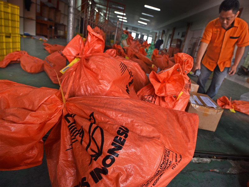 Jumlah Paket Pos Meningkat Di Bulan Ramadhan