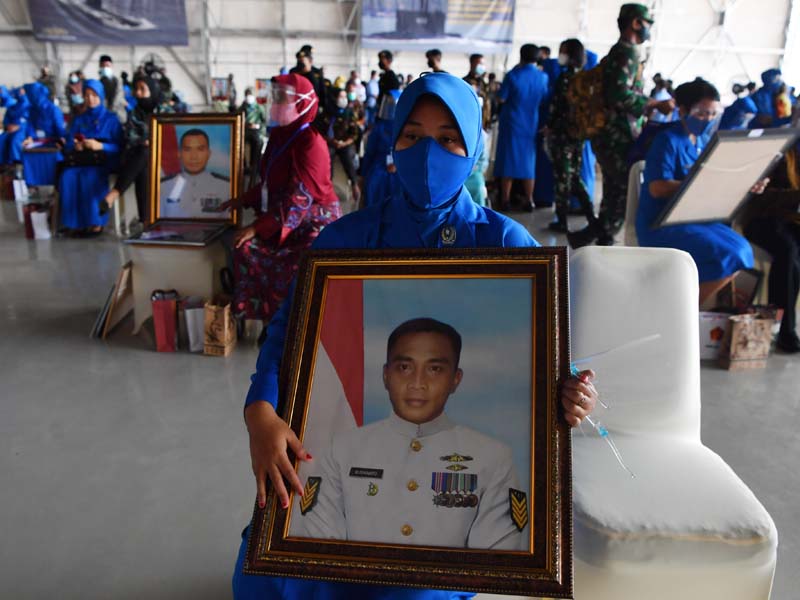 Penganugerahan Tanda Kehormatan Prajurit KRI Nanggala-402