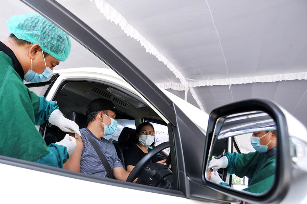 Drive Thru Vaksinasi Covid-19 di Kawasan Kuta 