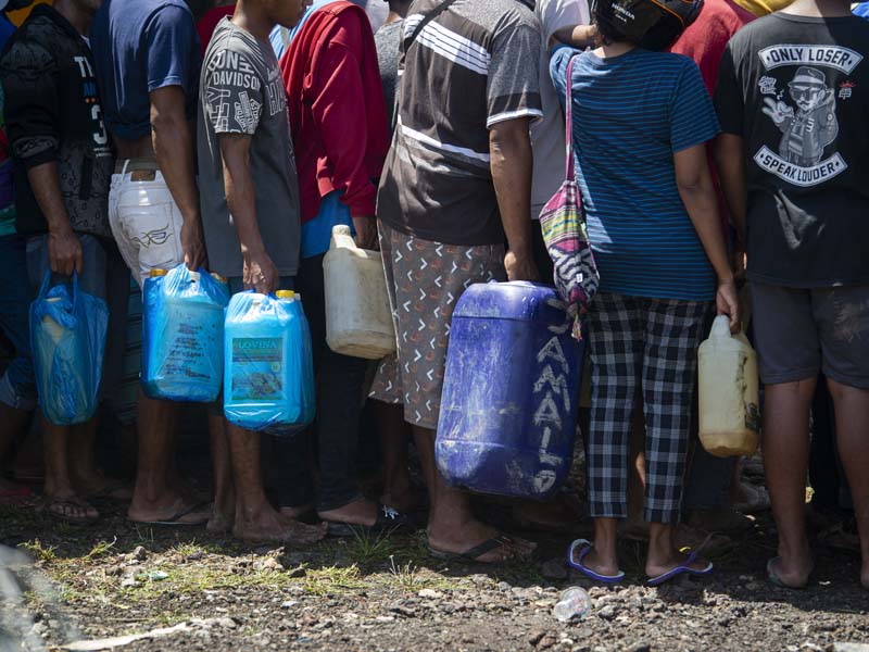 Distribusi BBM Darurat Di Lokasi Bencana