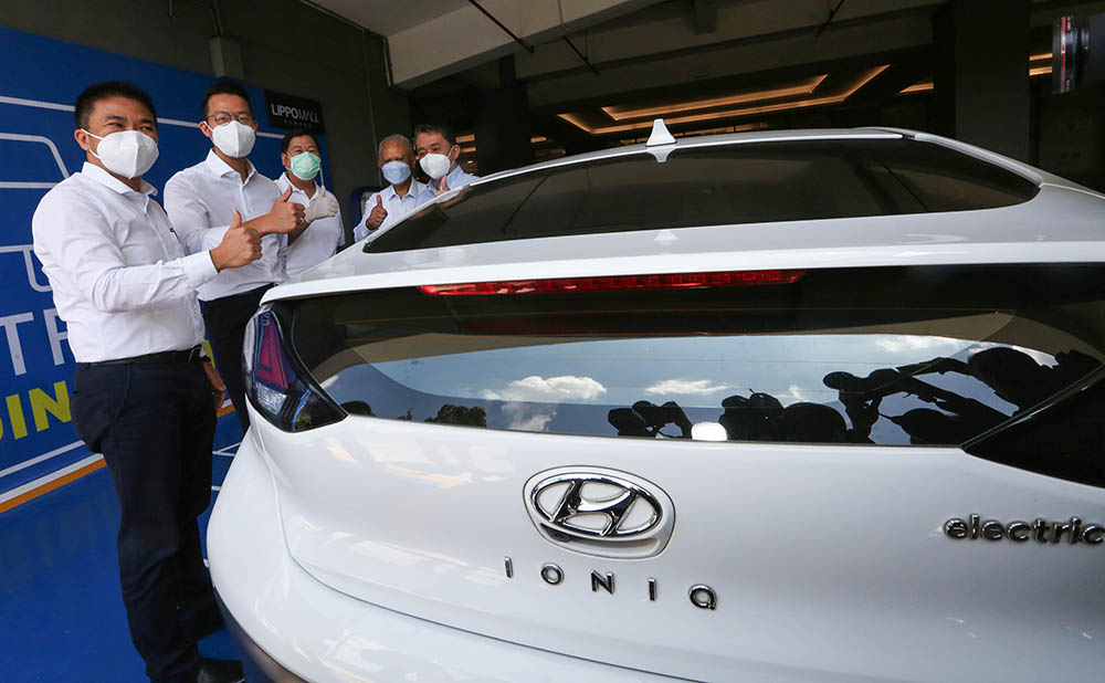 Fasilitas Charging Mobil Listrik di Lippo Malls Indonesia