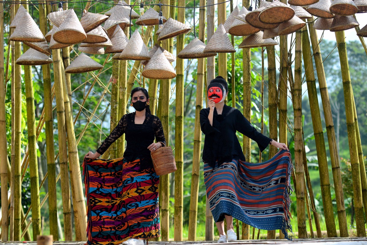 Gelaran Wastra Dan Budaya Sambut Hari Kartini
