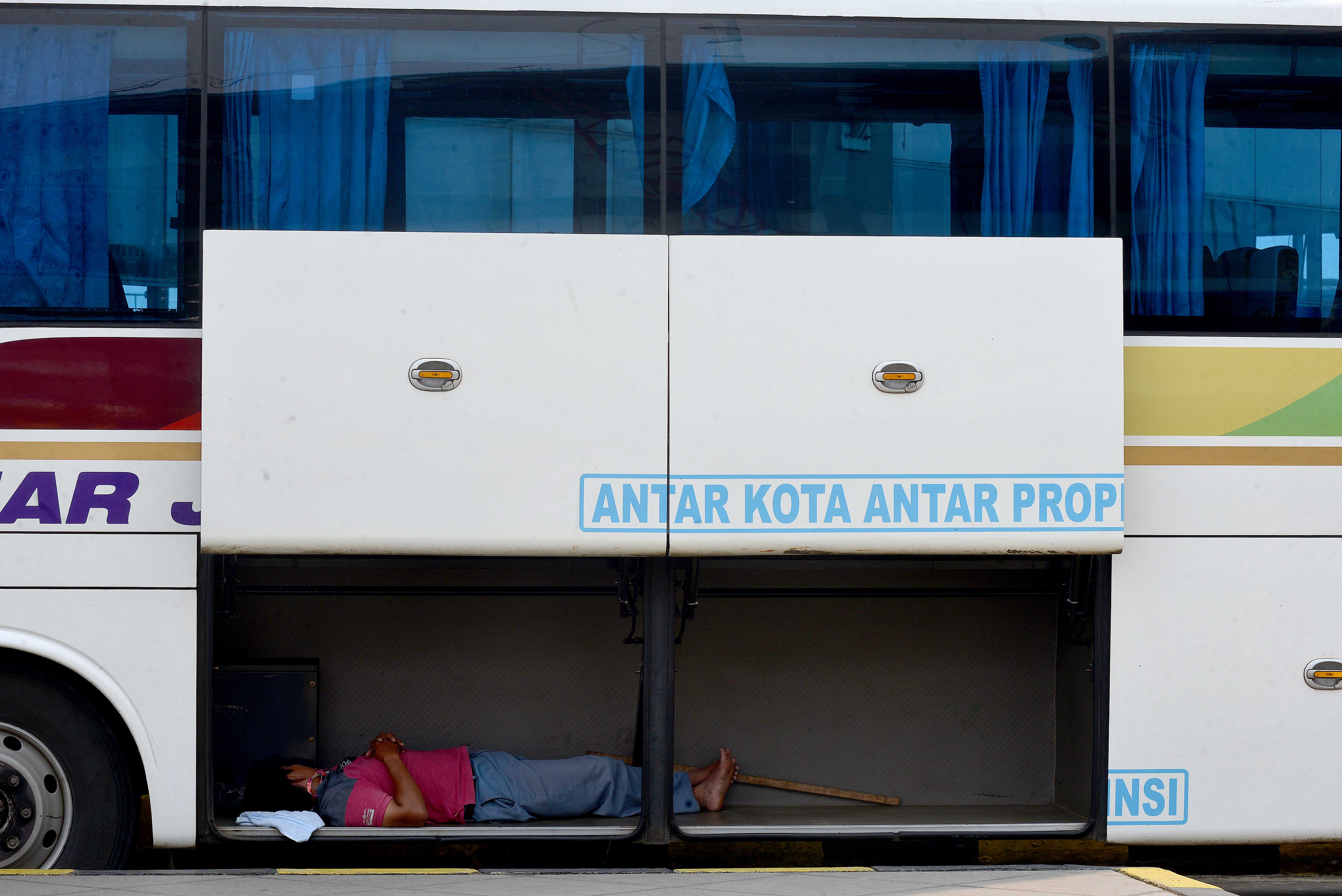 Arus Penumpang Luar Kota Masih Normal