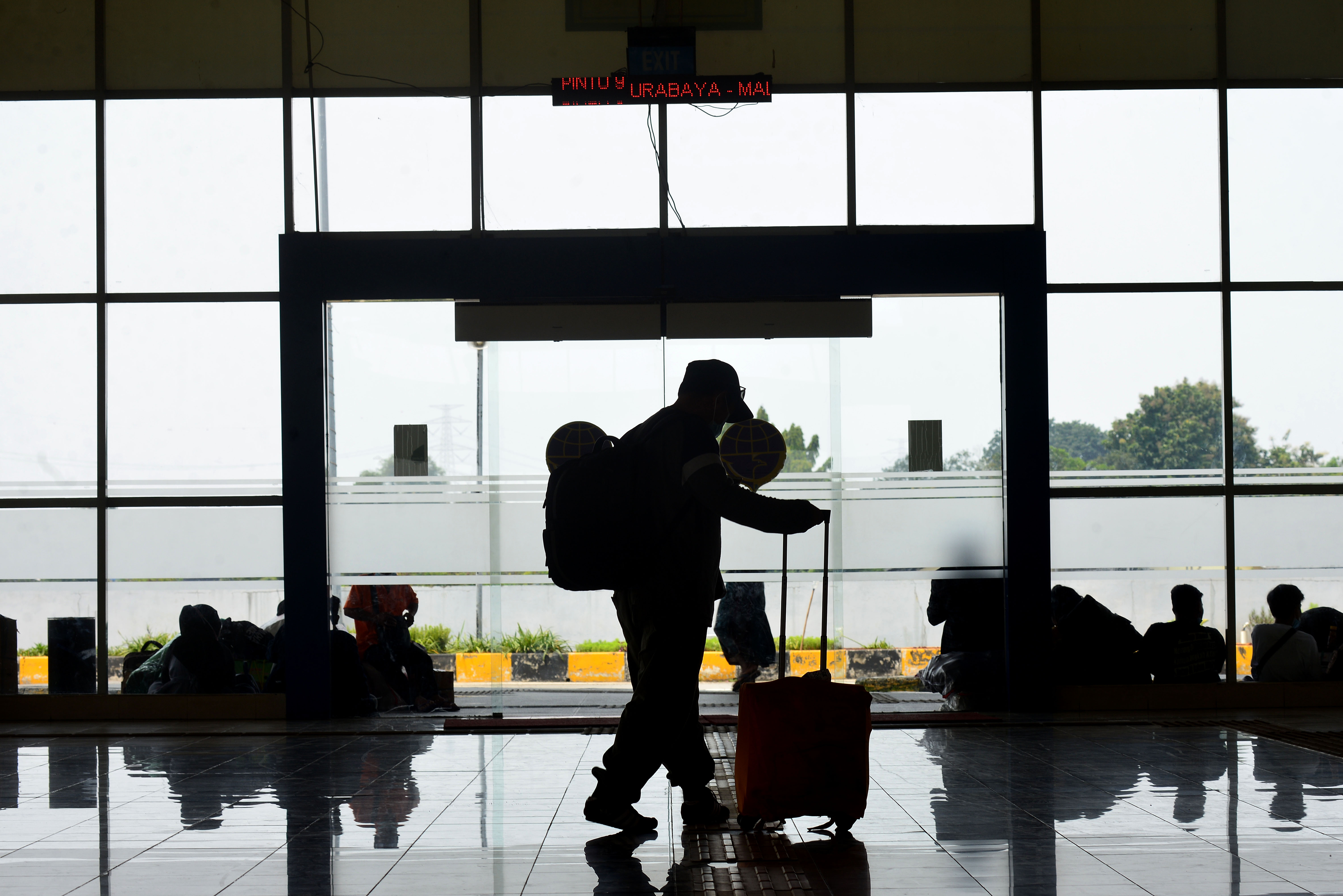 Arus Penumpang Luar Kota Masih Normal