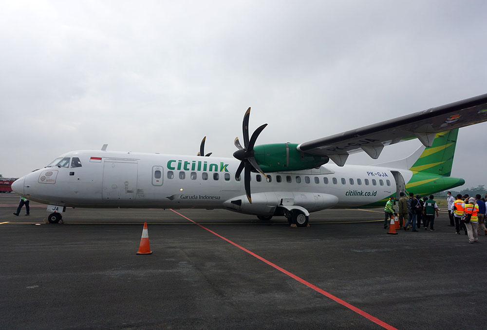 Pesawat Pertama di Bandara Jenderal Besar Soedirman (JBS) 
