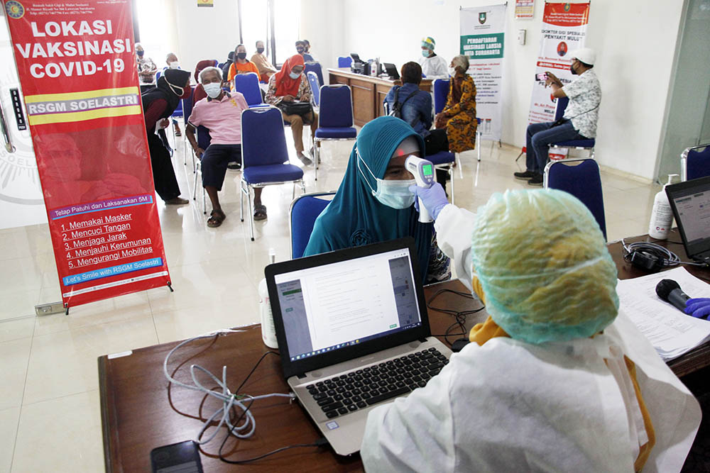 Vaksinasi Covid-19 Saat Ramadan di Solo