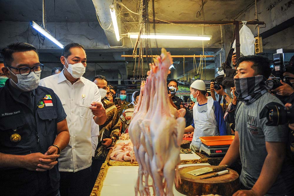 Menteri Perdagangan Tinjau Harga Kebutuhan Pokok di Bandung 