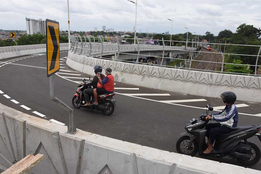 Uji Coba Jalan Layang Tapal Kuda