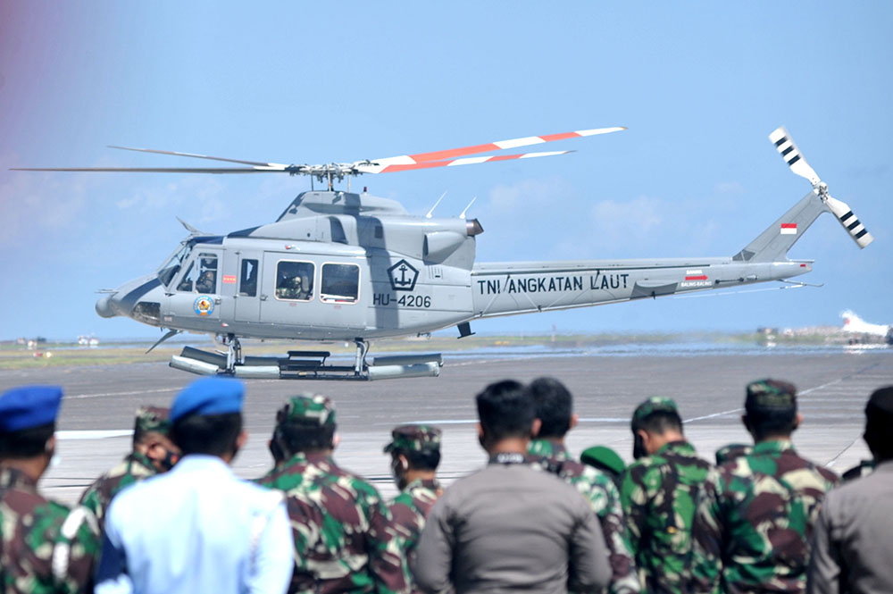 Panglima TNI Memantau Langsung Pencarian KRI Nanggala 402