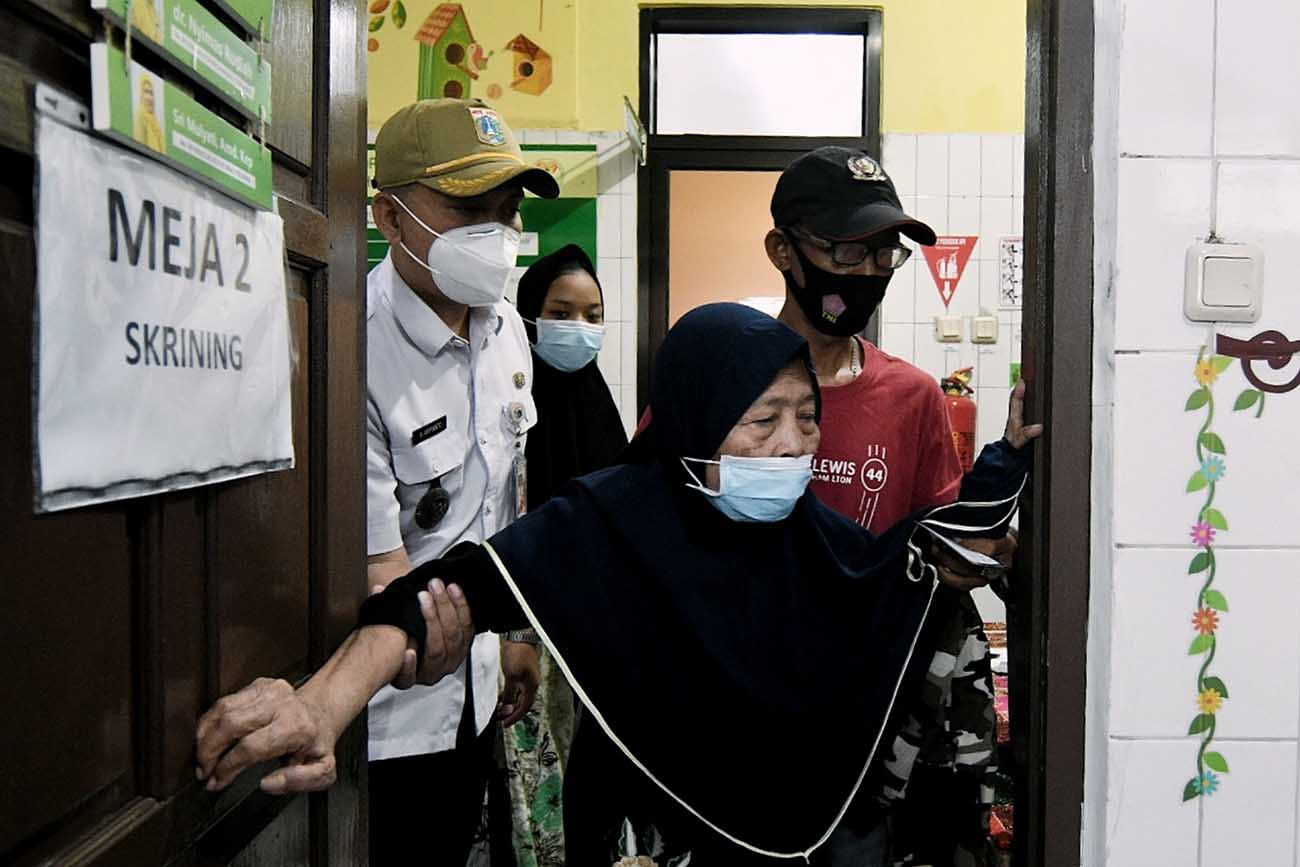 Target Vaksinasi Covid-19 bagi Lanjut Usia di Jakarta