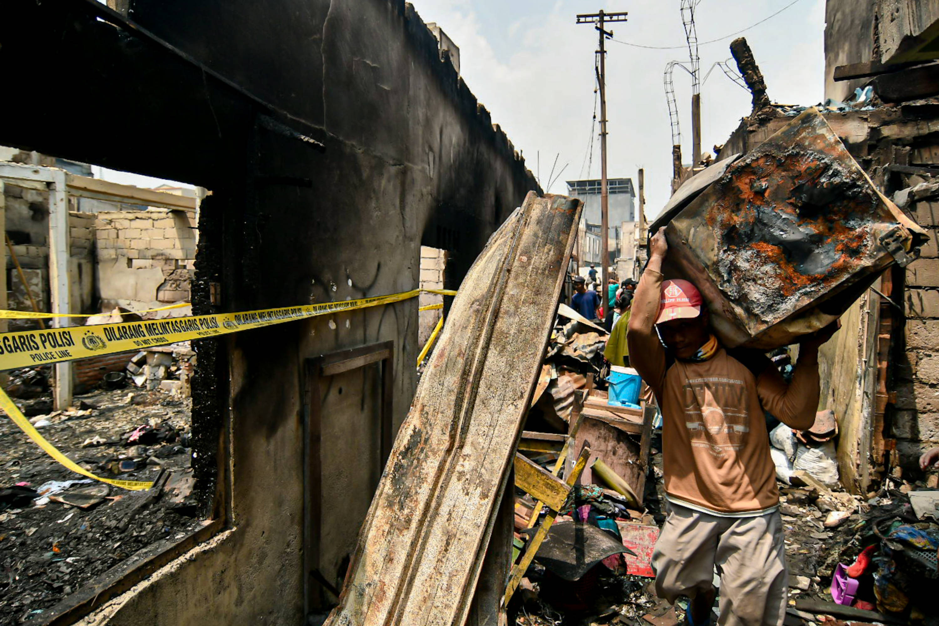 Ratusan Rumah di Taman Sari Terbakar