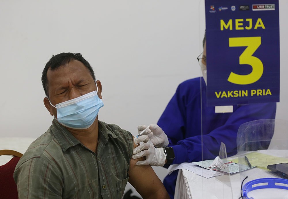 Vaksinasi Pekerja Ritel