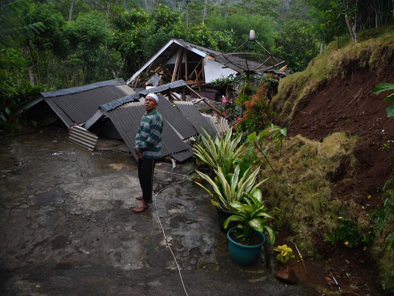 Rumah Rusak Akibat Gempa